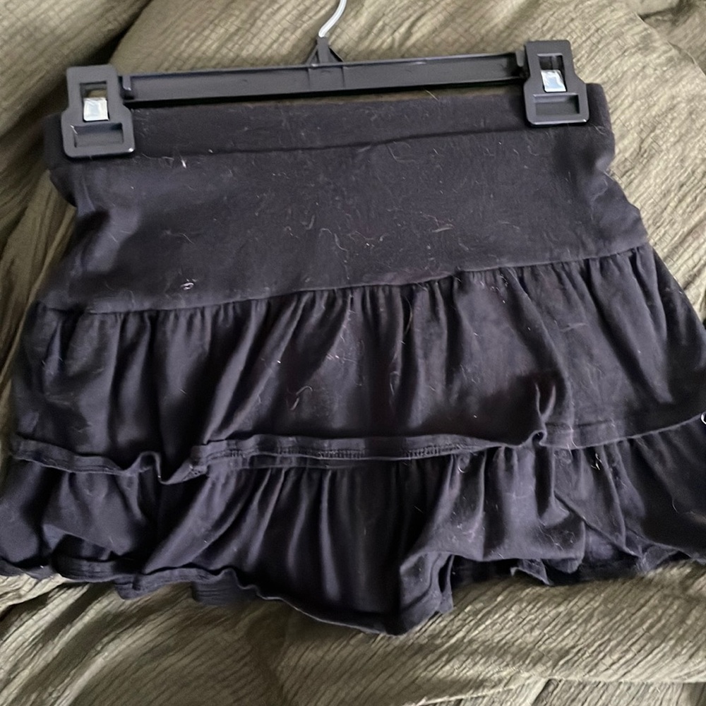 black ruffled skirt